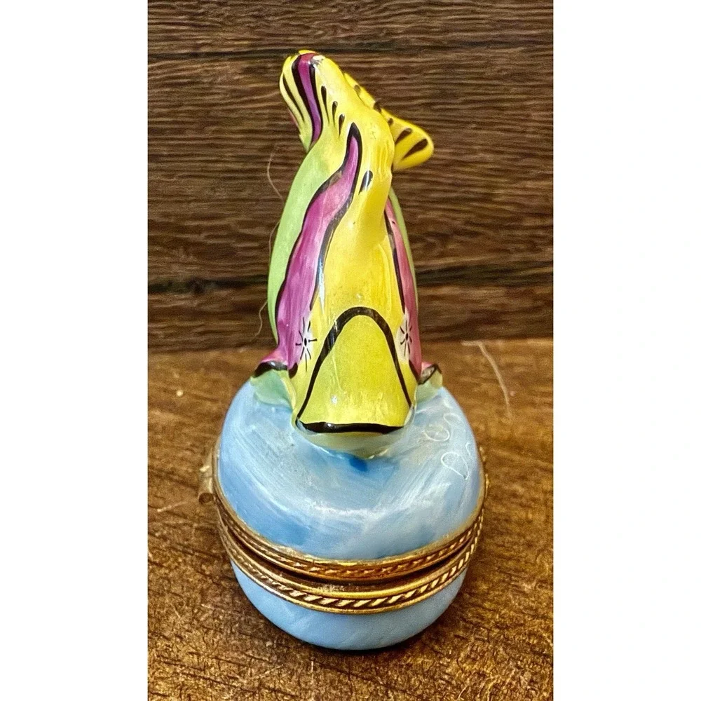 Limoges France Tropical Angel Fish Trinket Box LS Peint Main Hinged Handpainted